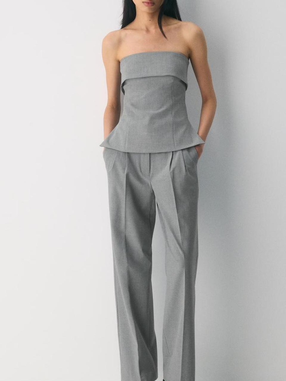 Aritzia Women's Grey Blouse